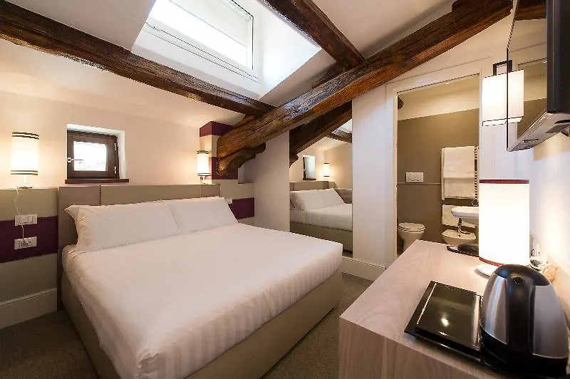 Relais Santa Maria Maggiore Rome Bed & Breakfast